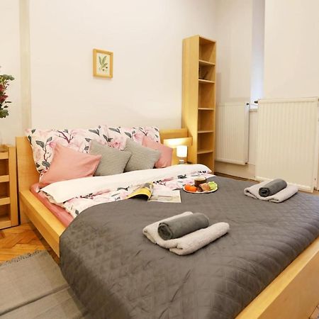 Cozy Place In คราคูฟ ภายนอก รูปภาพ
